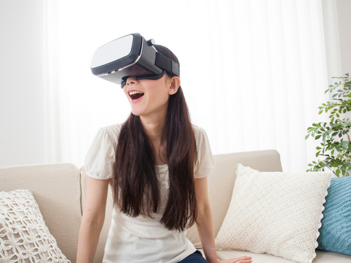 VR