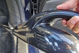 ダッシュボードやシートをお掃除♪ 「車用掃除機」の使い勝手は?