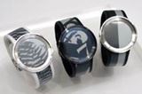 ついに一般販売開始! デザインを自由に変えられるソニーのディスプレイウォッチ「FES Watch U」