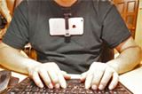 “手元の作業”の動画が撮れる!「自分目線撮り」スマホホルダー