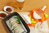 手が汚れない&焼かない!? 究極の“手抜き餃子”の作り方