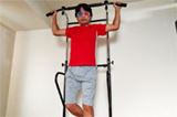 三日坊主になっても安心!? 「ぶら下がり健康器」がマルチに進化!