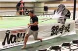 パラシュートを背負って走れ! 空気抵抗で下半身を徹底トレーニング