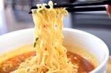 辛麺より辛い辛辛麺はどれだけ辛い? 宮崎のご当地ラーメン3製品を試す!