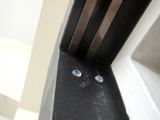 ドア開閉時の騒音防止や、置物の滑り止めに使えるクッションゴム