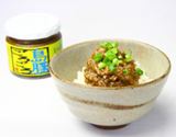 石垣島産の三元豚がごろごろ入ったご飯がすすむトッピング
