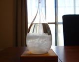 結晶マニア歓喜。天候で姿が変わるオブジェが美麗カッコイイ