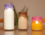 これで毎日給食ごっこ♪ 大人用の牛乳ビンが誕生