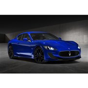 青いボディーが目を引く特別な「マセラティ・グラントゥーリズモ/グランカブリオ」登場