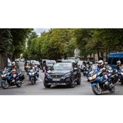 プジョー 5008 新型、仏マクロン大統領のパレードカーに起用…革命記念日