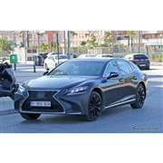 レクサス LS 新型にAMG対抗モデルか!? 南欧に謎のプロトタイプあらわる
