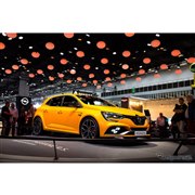 【フランクフルトモーターショー2017】ルノー メガーヌ R.S. 新型、最強「トロフィー」追加へ…300hpに強化