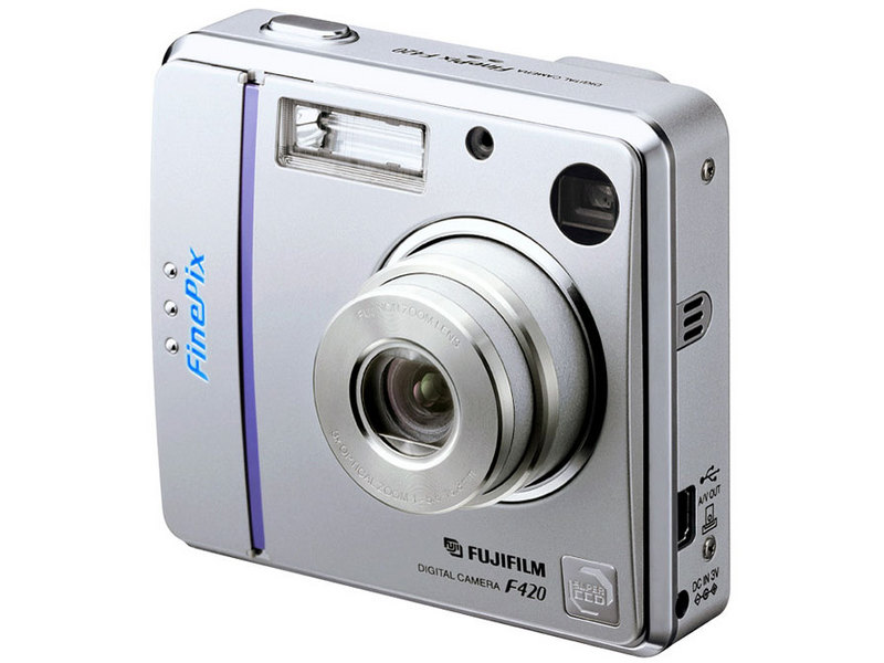 �w�{�� ���� �z���CăV���o�[�x FinePix F420 �̐��i�摜