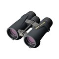 [モナークＸ 8.5×45D CF] 有効径45mmの対物レンズや新光学系を採用した防水型双眼鏡（倍率8.5倍）。価格は68,250円（税込）