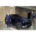 u}c_MX-30 e-SKYACTIV R-EVvƁA}c_̐RTꖱsB