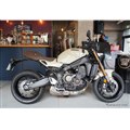 ヤマハ XSR900 2025年モデル(セラミックアイボリー)