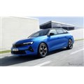 �I�y���E�A�X�g�� �X�|�[�c�c�A���[PHEV