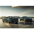 アストンマーティンが今回発表した、「ヴァンキッシュ ヴォランテ」(写真左)と「DB12ヴォラン...
