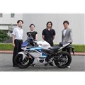 ヤマハ YZF-R25とデザイン&カラー開発メンバー
