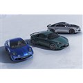 写真は左から順に、「A110アニバーサリー」「A110 GTS」「A110 R70」の3モデル。