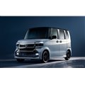 �z���_�wN-BOX CUSTOM�x���ǐV�^