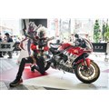 『ゼンレスゾーンゼロ』の人気キャラ「ビリー・キッド」とコラボ仕様のヤマハ『XSR900 GP』