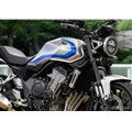 ホンダ CB400 SUPER FOUR E-Clutch(ウルフシルバーメタリック)