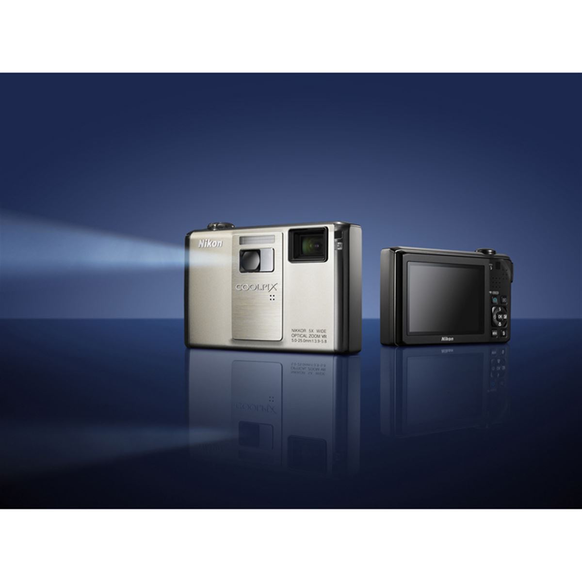 Nikon COOLPIX s1000pj デジカメ　プロジェクター内蔵 便利」から「楽しい」への拡張――プロジェクター搭載デジカメ