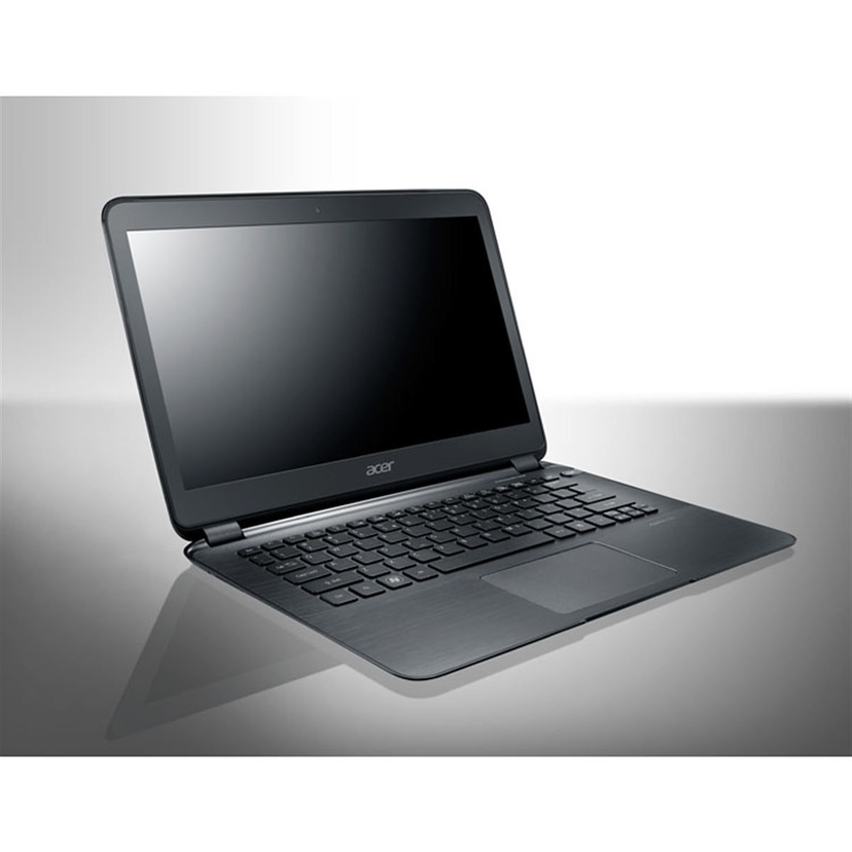 エイサー、厚さ11mmの薄型モデルなど3タイプのUltrabook - 価格.com