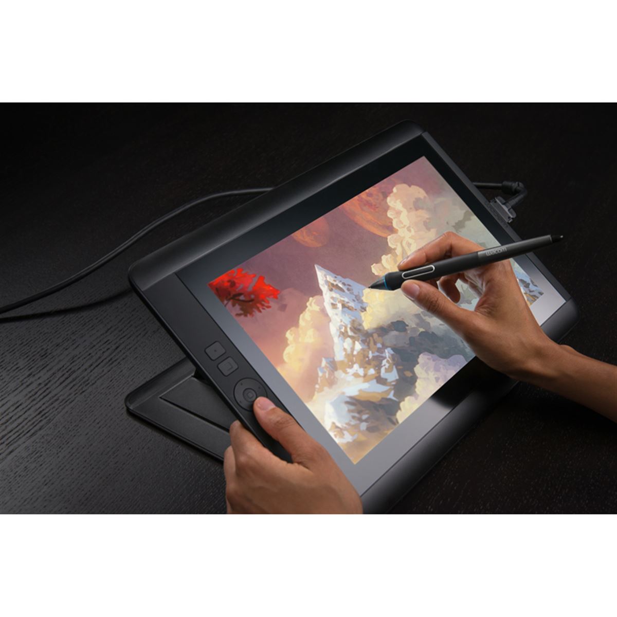 ワコム、13.3型フルHD液晶搭載のペンタブレット「Cintiq 13HD」 - 価格.com