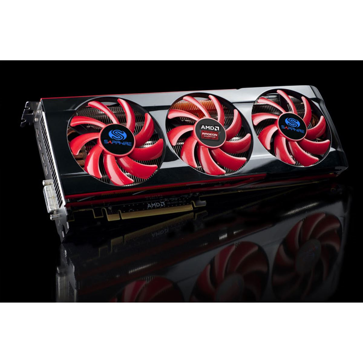 グラフィックボード・グラボ・ビデオカード Radeon HD7990 6GB SAPPHIRE、4K解像度にも対応した「HD7990 6GB GDDR5」 - 価格.com