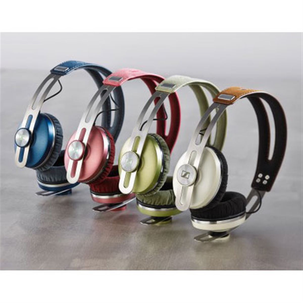 ゼンハイザー、小型・軽量化した「MOMENTUM On-Ear」 - 価格.com