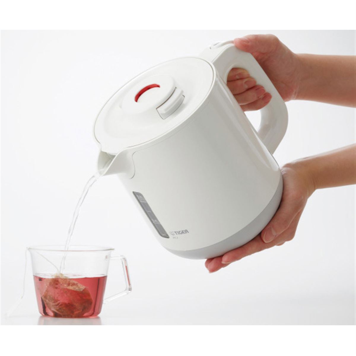 タイガー、カップ1杯を約45秒で沸かす「電気ケトル わく子」 - 価格.com