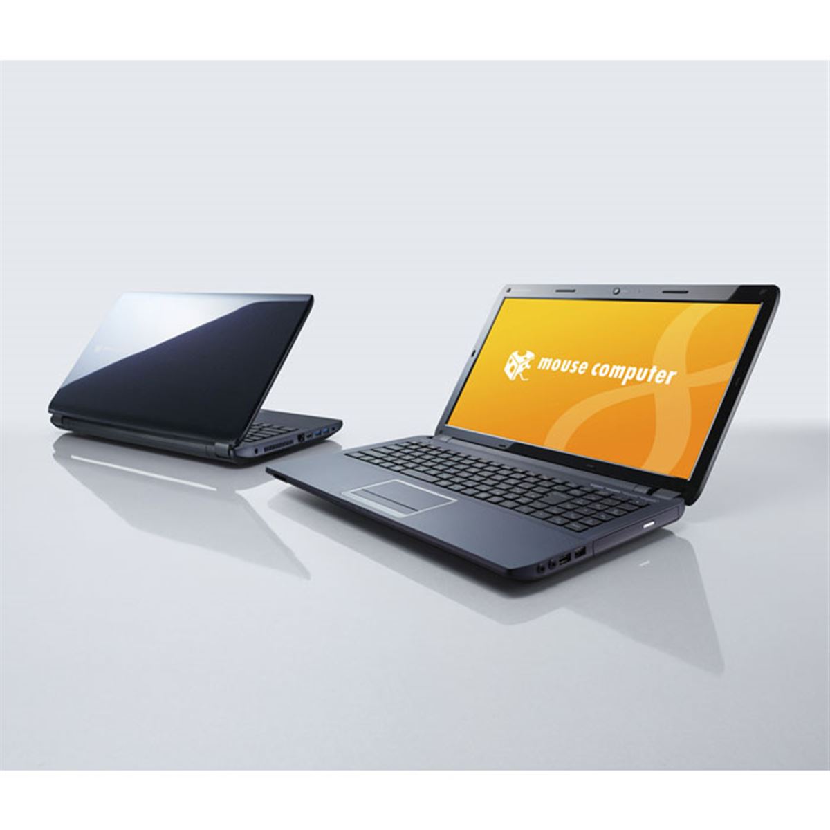 マウス、Core i7とGeForce GTX 860Mを搭載した15.6型ノートPC