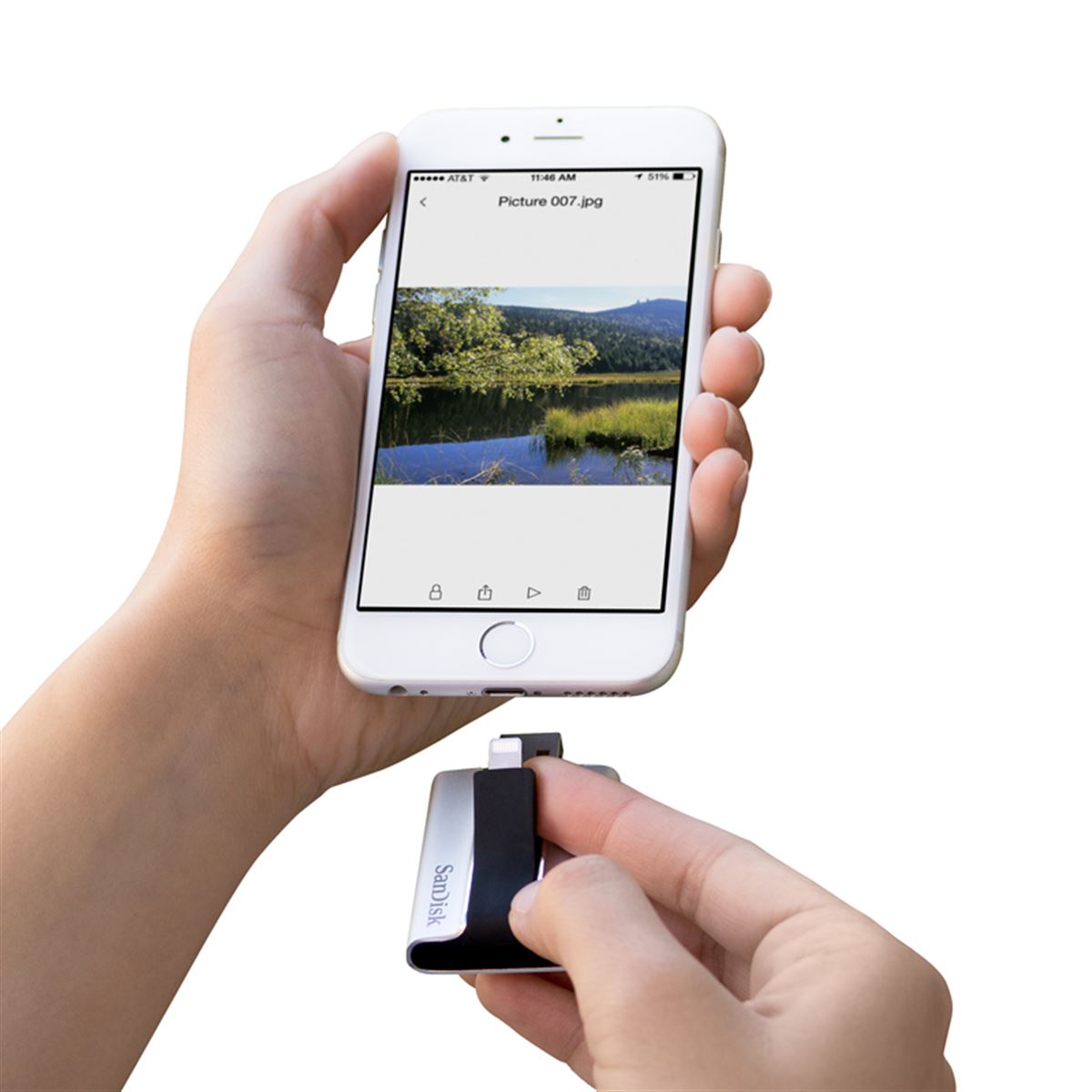 SanDisk iXpand フラッシュドライブ 16GB [iPhone/iPad のデータ転送やバックアップに最適] SDIX-016G-J57 Amazon | SanDisk iXpand フラッシュドライブ 16GB [iPhone/iPad