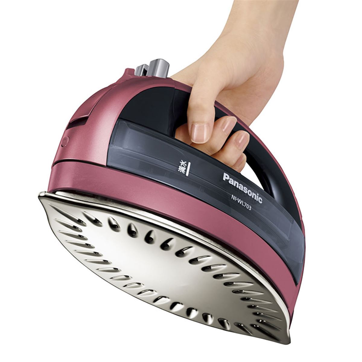 パナソニック、「新Wヘッドベース」を採用したアイロン「カルル