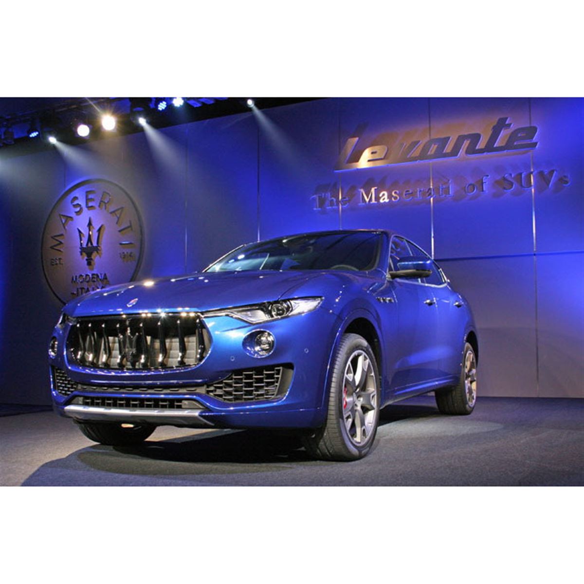 マセラティが初のSUV「レヴァンテ」を発売 - 価格.com