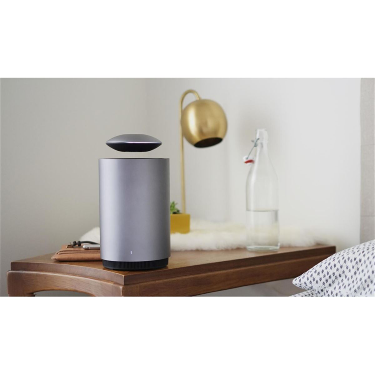 空中に浮く、防水IPX7の円盤形Bluetoothスピーカー「Mars