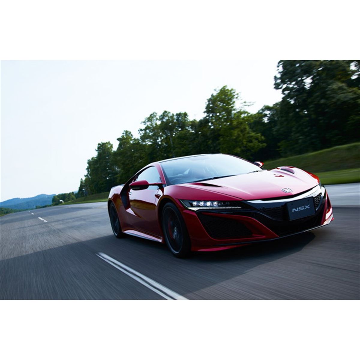 ハイブリッドシステムを搭載 新型「ホンダNSX」登場 - 価格.com