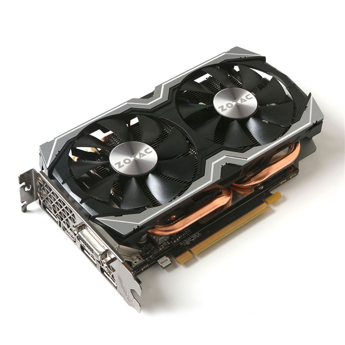 ZOTAC、全長210mmの省スペースな「GeForce GTX 1070」 - 価格.com