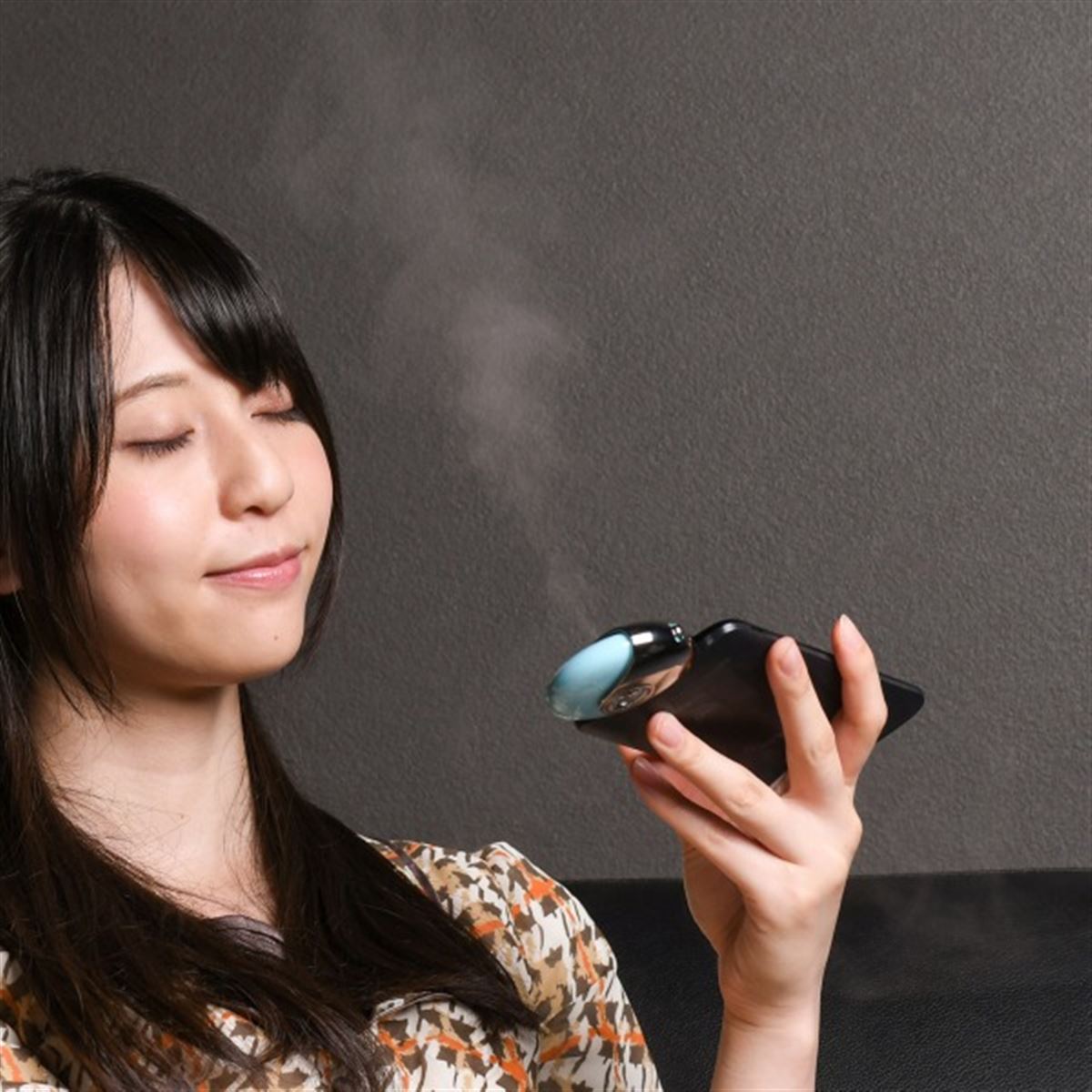 Androidスマホからナノミストを噴霧できるハンディ ミスト - 価格.com