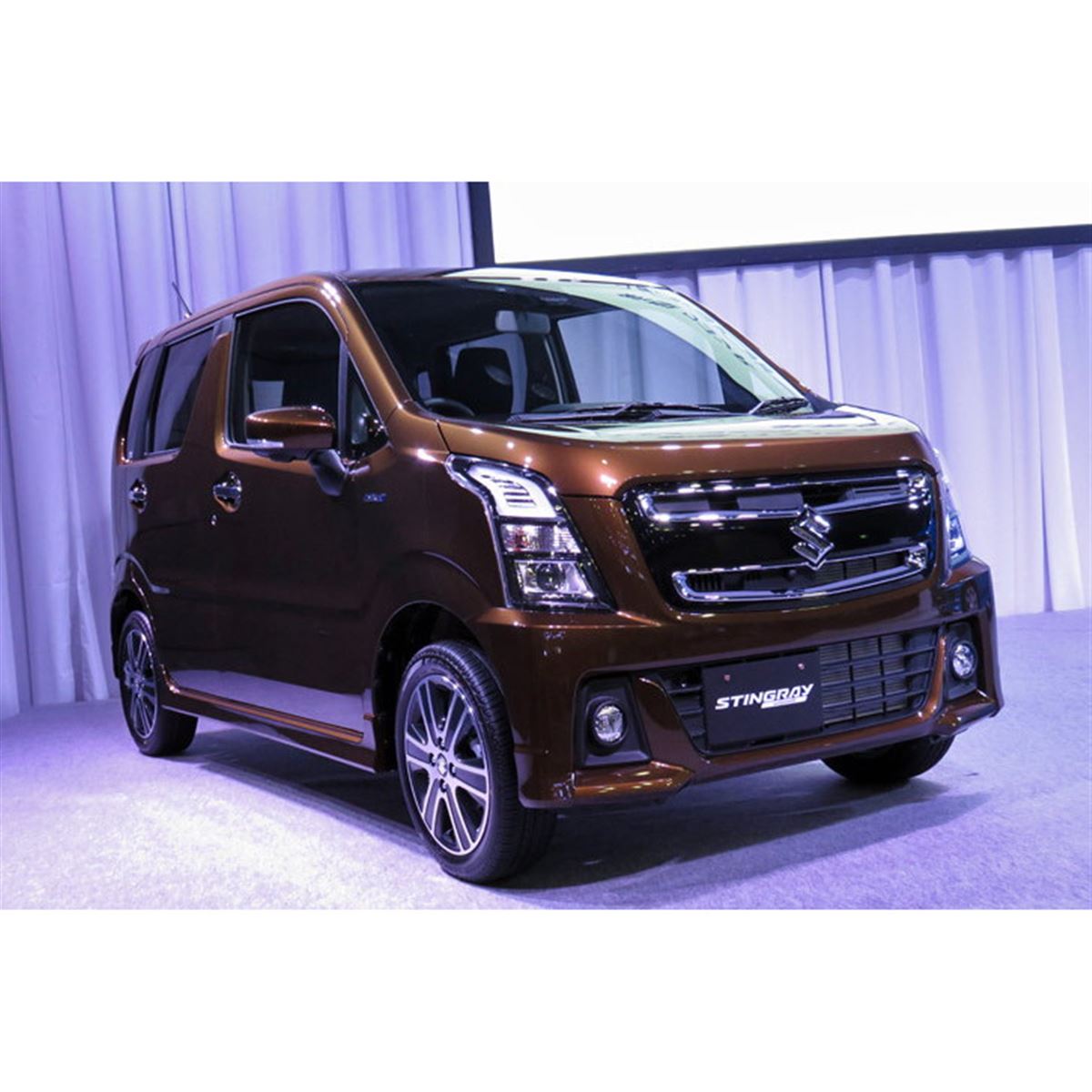 新型「スズキ・ワゴンR」 3種類のデザインで登場 - 価格.com