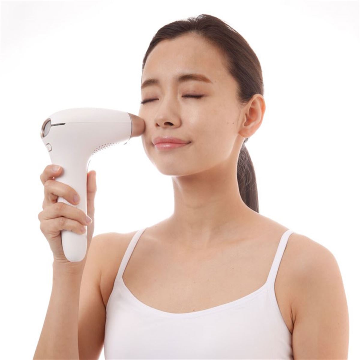 COSBEAUTY、30万回の照射回数を実現したコードレス光美容器