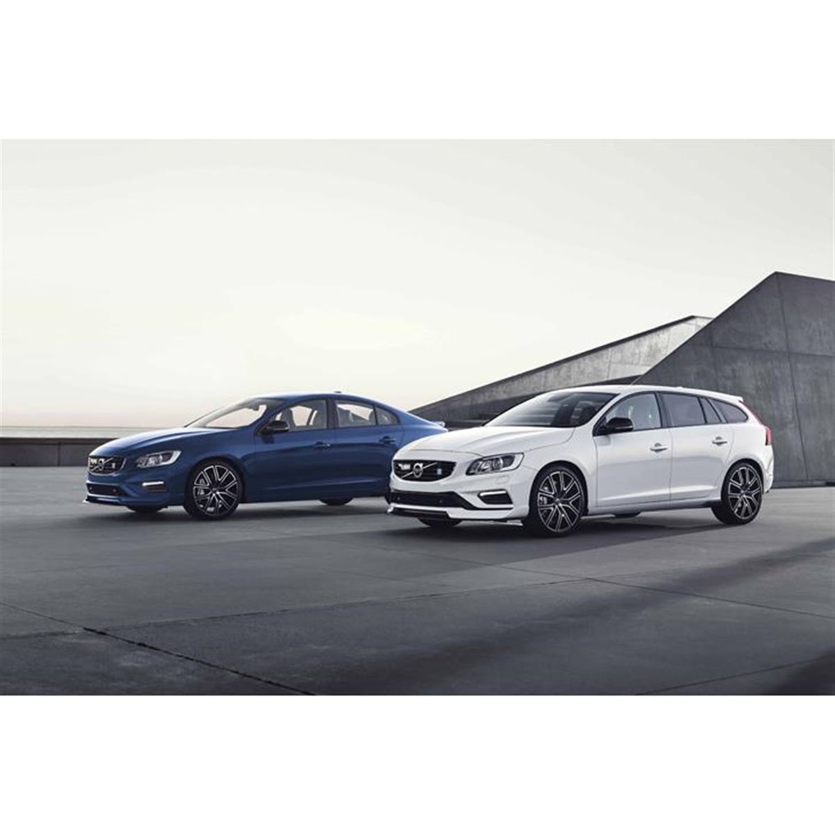 最後の「ボルボS60／V60ポールスター」限定発売 - 価格.com