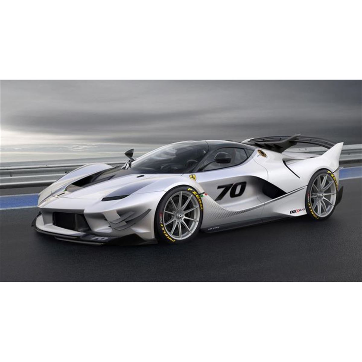 フェラーリ、サーキット専用車「FXX-K Evo」を発表 - 価格.com