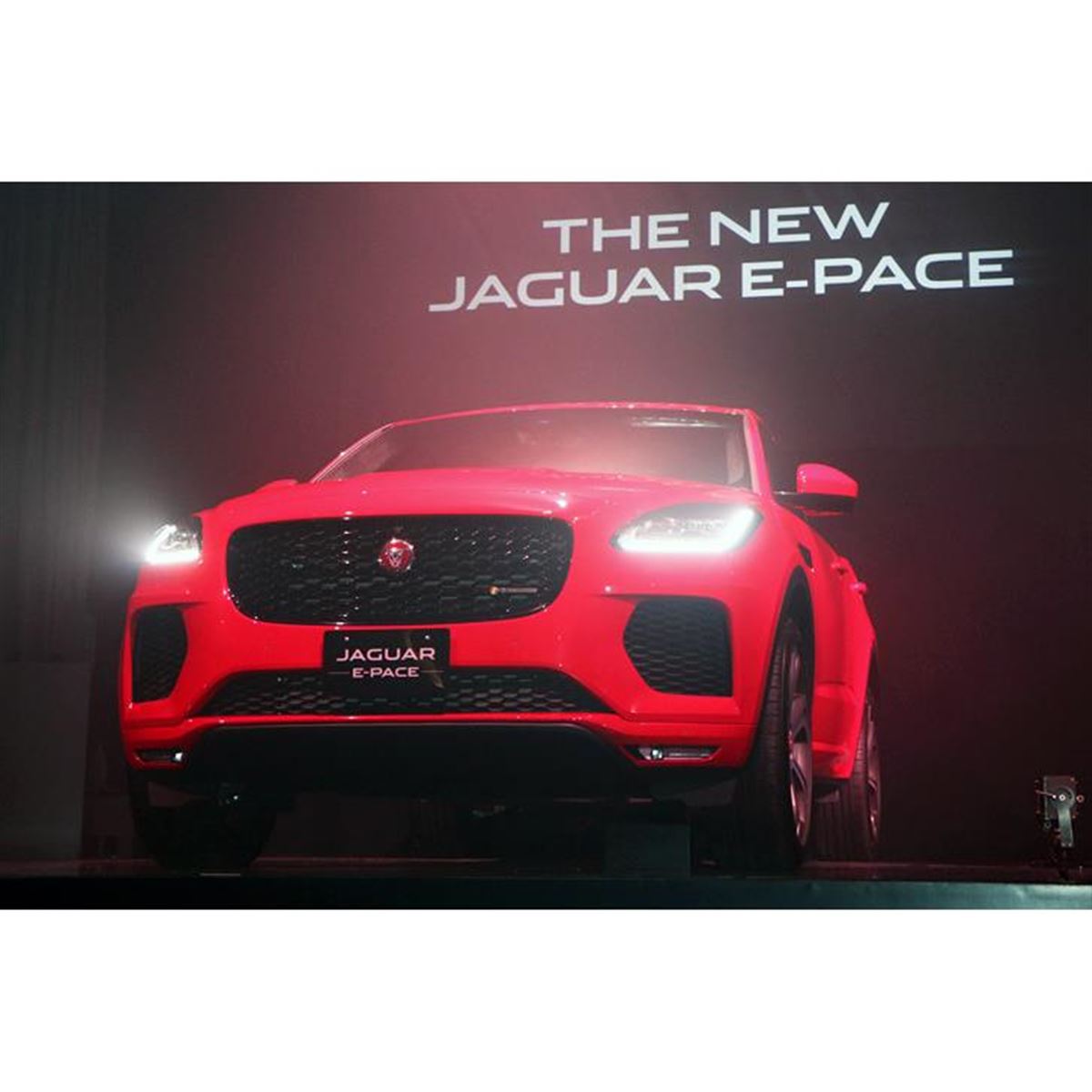 ジャガー、新型SUV「Eペース」を日本に導入 - 価格.com