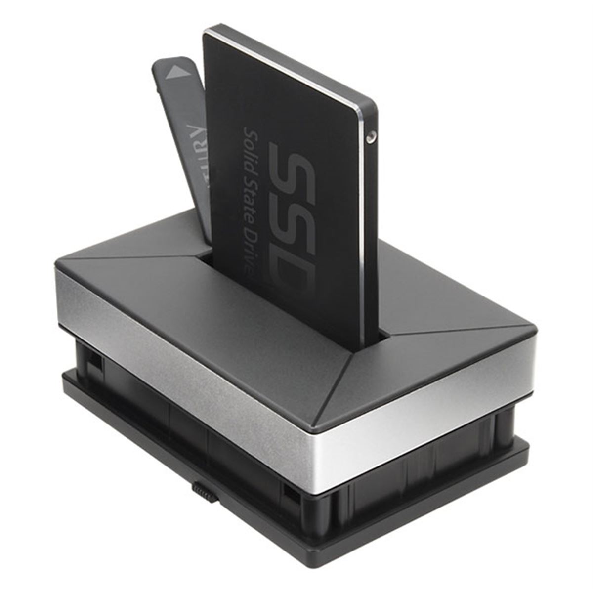 センチュリー、2.5インチHDD/SSD用クレードル型ドライブケース「裸族の