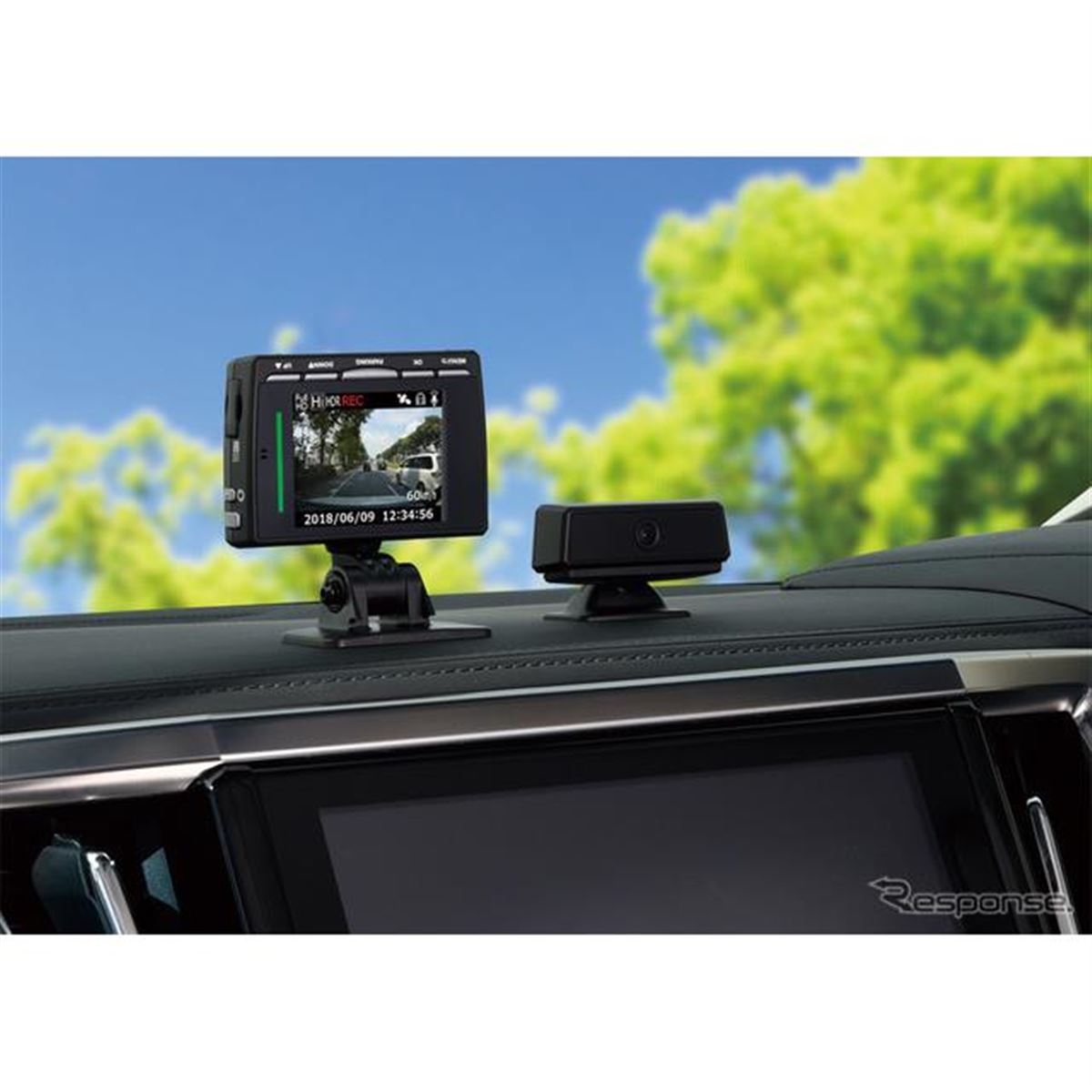 コムテック、2カメラ高画質ドラレコ発売 車内の映像も同時記録 - 価格.com