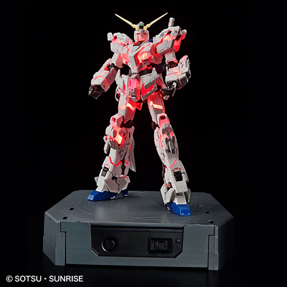 RG ユニコーンガンダム デストロイ Ver TWC ライティング モデル 中古 発光する「実物大ユニコーンガンダム」を1/144で再現