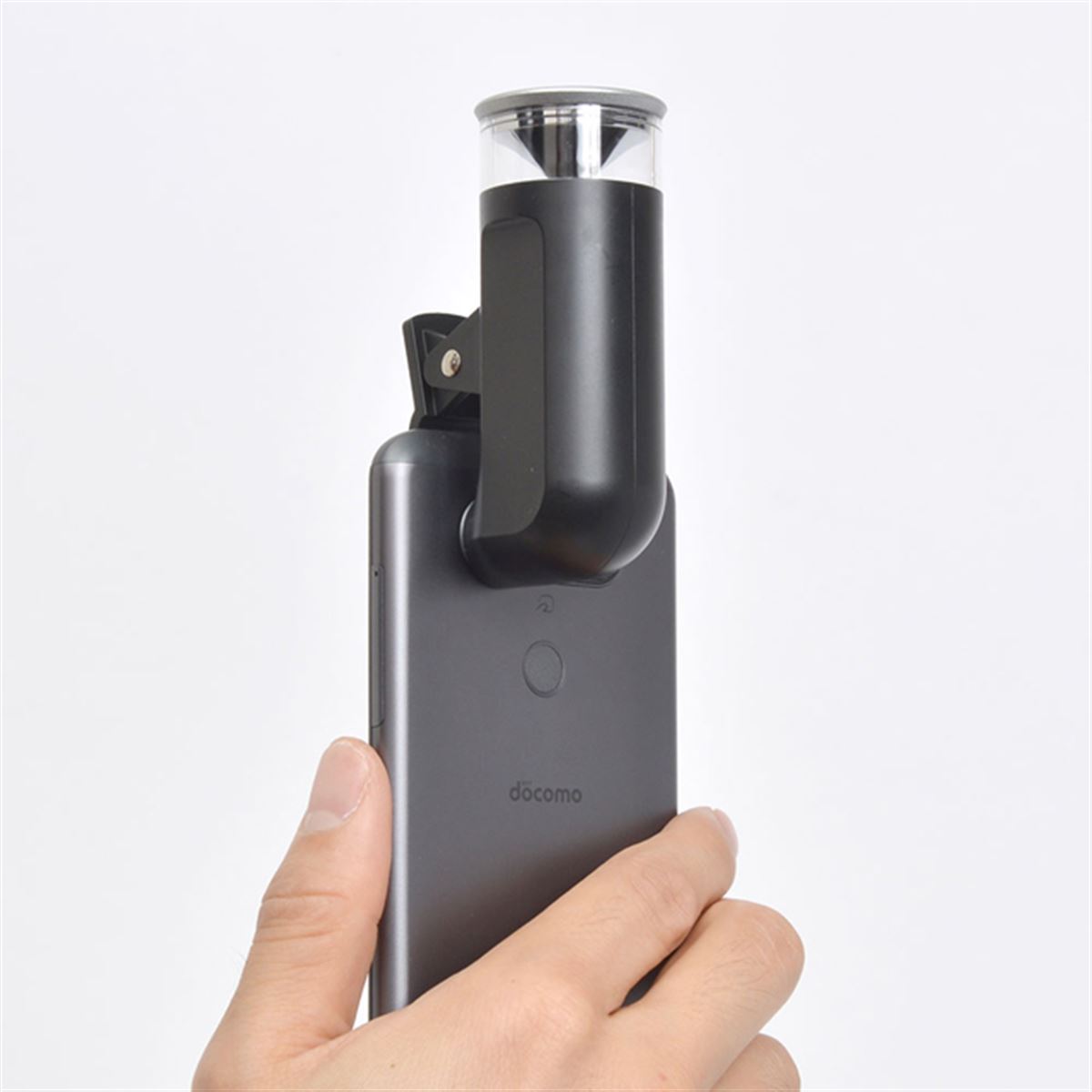 360度パノラマビュー撮影用のスマホ向けクリップ式レンズ、3,980円